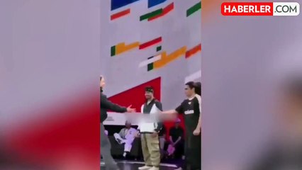 İrlandalı Sporcu, İsrailli Rakibiyle Ayakkabısıyla Tokalaştı