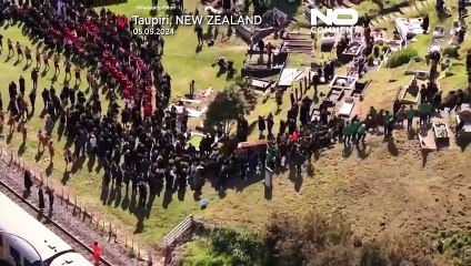 ملك الماوري الذي دعا إلى الوحدة في نيوزيلندا يوارى الثرى.. غاب ملك وحضرت ملكة