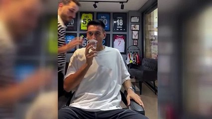 İrfan Can Eğribayat'ı Sinirlendiren Kuaför Şakası! 😲