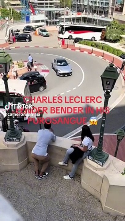 Leclerc che tampona un'altra auto con la sua Ferrari Purosangue: il VIDEO è subito virale