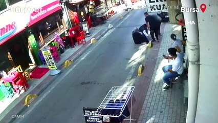 Bu sokağa girenler kendini yerde buluyor