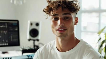 Música con inteligencia artificial: el cantante Ben Gaya