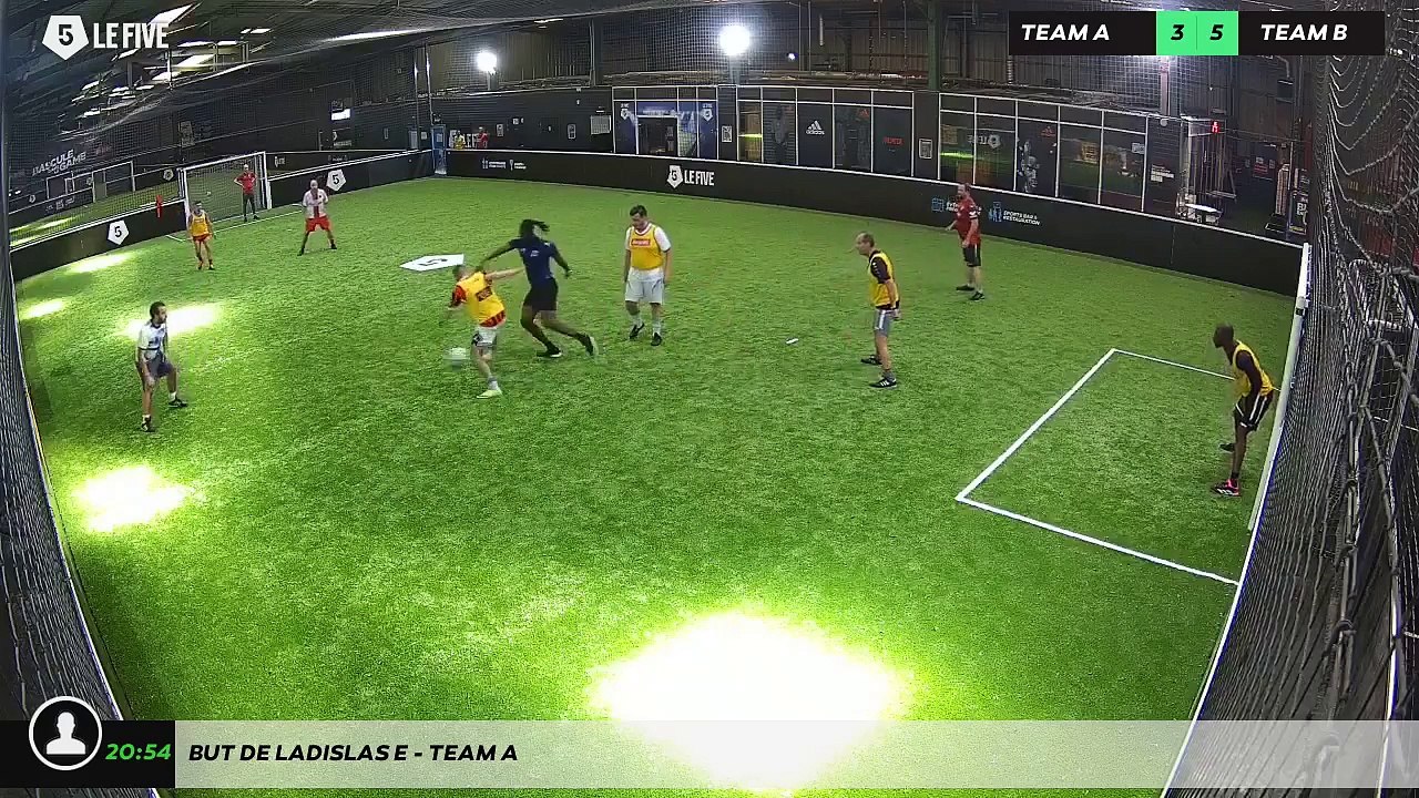 But de Ladislas E - Team A