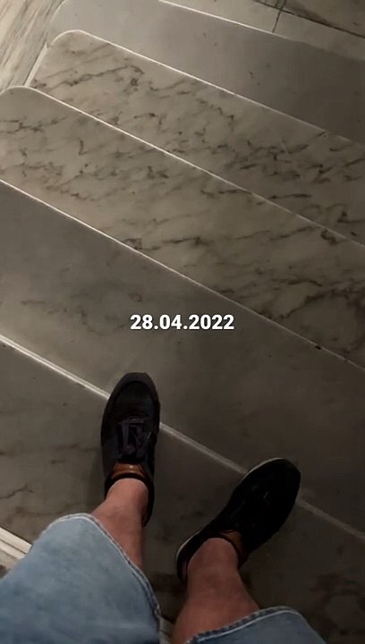 20220428 Security unanständig - grüsst nie