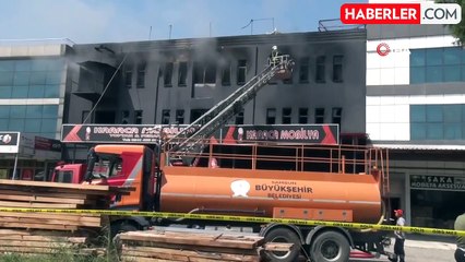 Mobilya fabrikasındaki yangın yeniden alevlendi