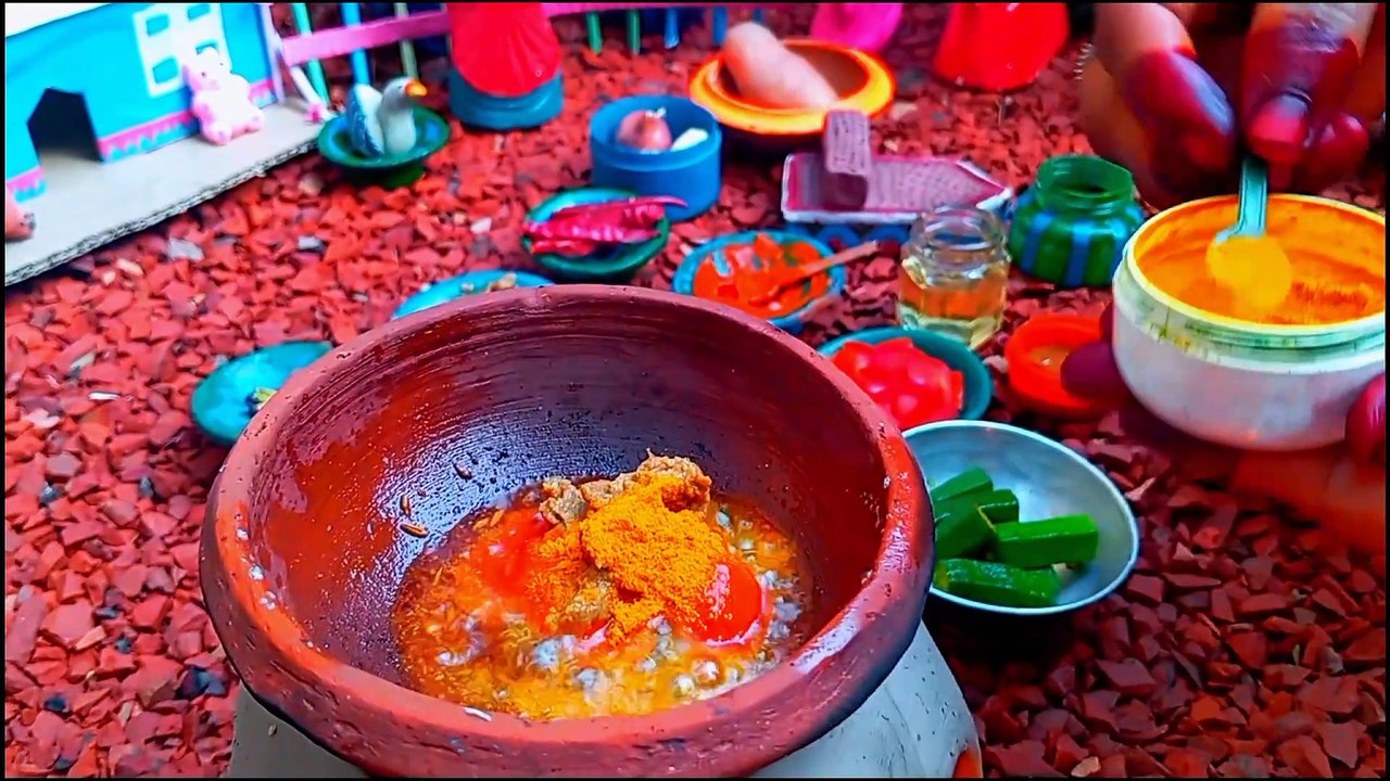 Miniature chicken cooking cooking chicken curry mini foodkey Minortis Kitchen