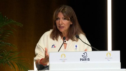 Anneaux des JO sur la tour Eiffel : Hidalgo propose leur maintien au moins jusqu’en 2028