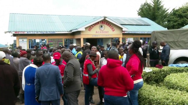 Incêndio em escola do Quênia mata 17 crianças