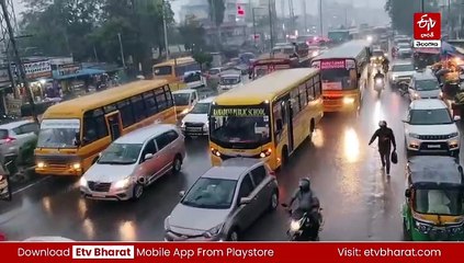 హైదరాబాద్​లో మరోసారి భారీవర్షం - రహదారులపై అడుగులోతు నీరు