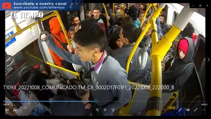 Momento exacto en el que Gustavo Agamez ataca al joven