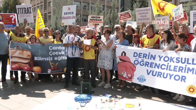 Eğitim Sen'den MEB önünde açıklama: Halk çocuklarının eğitim hakkını yok sayıyorsunuz