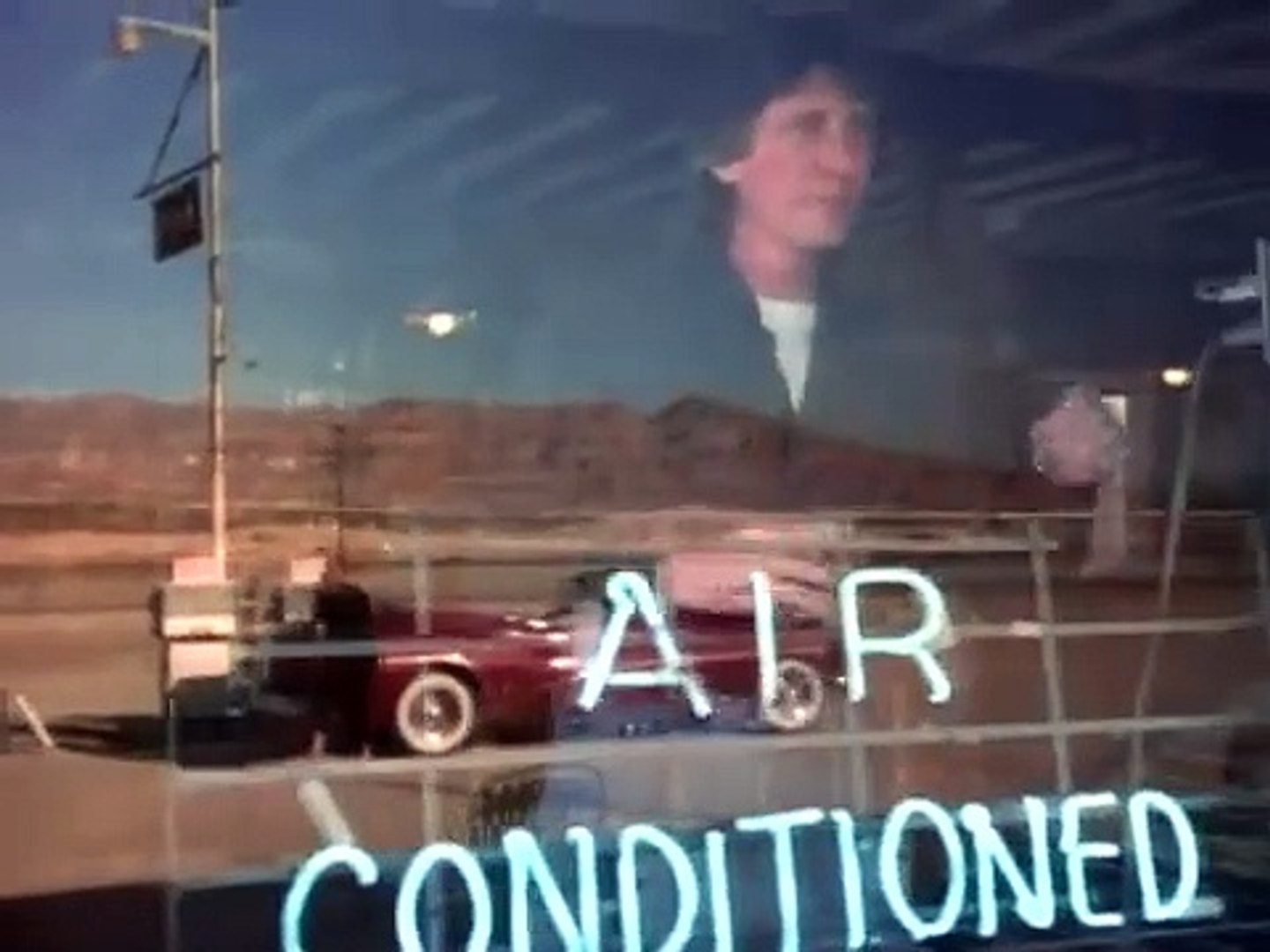 Roger Waters - Three Wishes | Amused to death (1992) - Vídeo