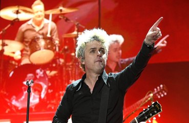 グリーン・デイ、ドローン出現でデトロイト公演が一時中断