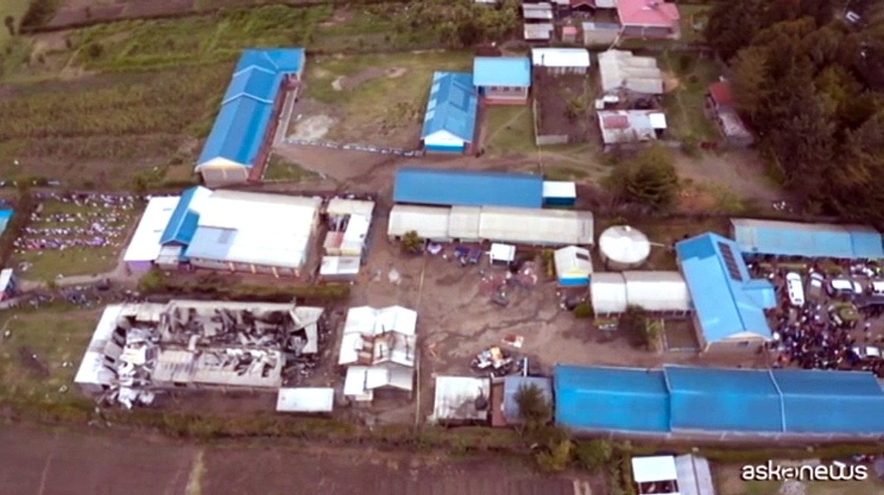 Kenya, incendio nel dormitorio di una scuola: 17 studenti morti