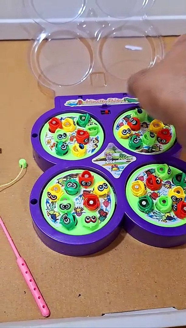 Musical Fish Catching Game Toy Set with 4 Rotating Fish Ponds On