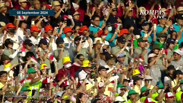 [FULL] Paus Fransiskus Sapa Umat Keliling Stadion Madya dan GBK Pakai Maung Pope Mobile