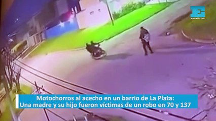 Motochorros al acecho en un barrio de La Plata:  Una madre y su hijo fueron víctimas de un robo en 70 y 137