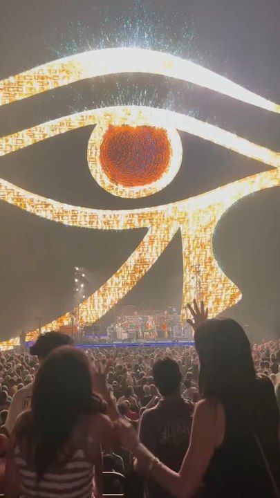 "Having Spend Decades In Close Proximity To The Deat's Home Court Aka Shoreline Amphitheater The Dead and Company Have Found Their New Home Court We Were Blown Away"...!!