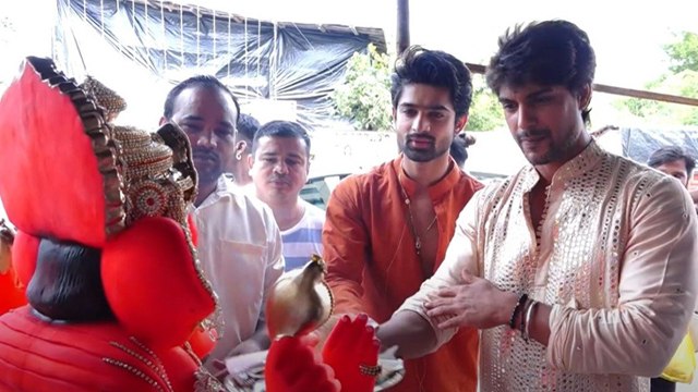 Ganesh Chaturthi 2024: Ankit Gupta Abhishek Kumar Getting Ganpati Bappa, Performs Aarti Full Video