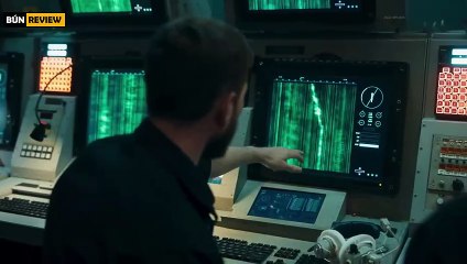 Cái chết bí ẩn dưới tàu ngầm hạt nhân đe dọa cả nên an ninh vương quốc Anh - Review phim Vigil