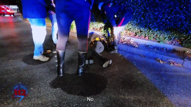 Milano, giovani e alcool. Ragazza soccorsa alle 2 di notte per abuso alcolico - 112 - Le notti del R