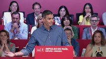 Pedro Sánchez critica los 