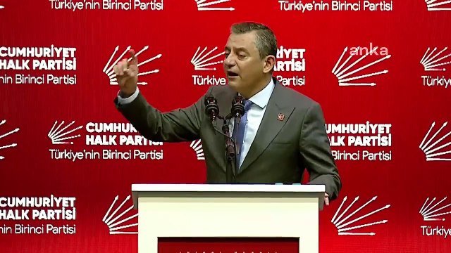 Özgür Özel'den Erdoğan'a 'erken seçim' çağrısı: Masasındaki anketi açıkladı...