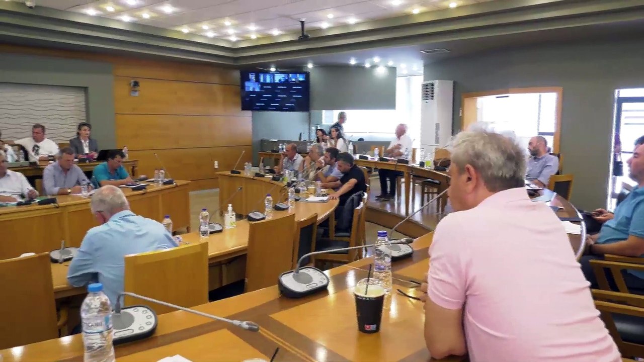 Παρέμβαση των εργαζόμενων της ΛΑΡΚΟ στο περιφερ...