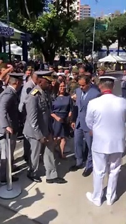Como manda o figurino: em disputa pela prefeitura de Salvador, Bruno Reis e Geraldo Jr. apertam as mãos