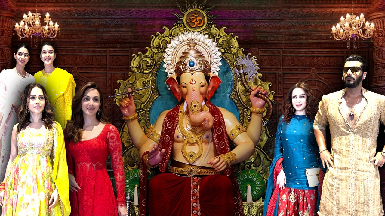 Ganesh Chaturthi 2024: गणपति बप्पा के दर्शन करने Manish Malhotra के घर पहुंचे तमाम Celebs