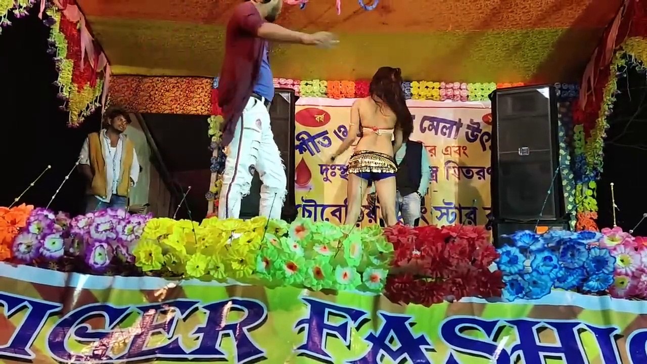 Midnight Stage Dance Hungama