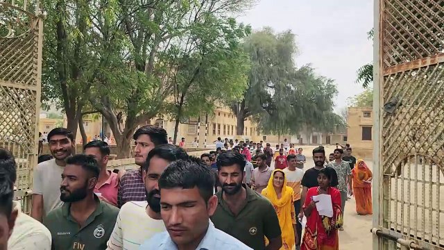 Watch Video: रीट-2024: परीक्षा का पहला दिन, उम्मीदों और सख्ती के बीच अभ्यर्थियों ने दी परीक्षा