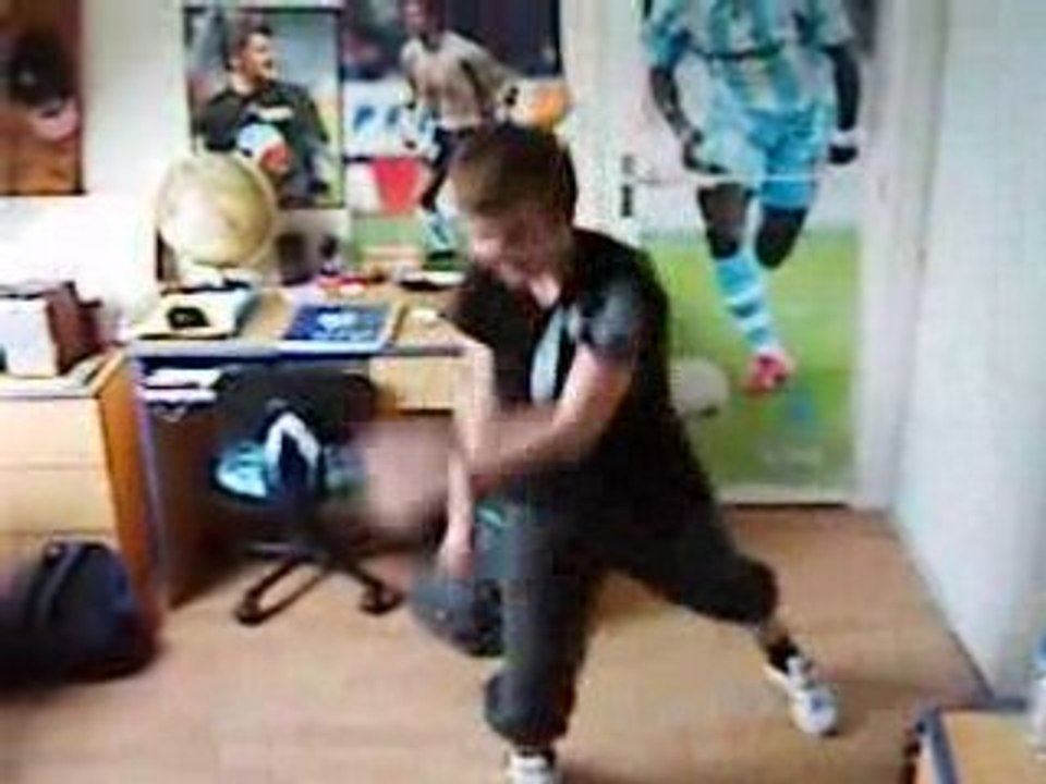 turixx en demonstration tecktonik tck ou electro