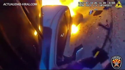 VIDEO: ¡Segundos contados! Aparatoso choque dejó a una conductora atrapada