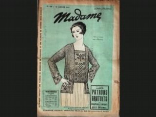 Elle prend le boulevard Magenta - Mayol