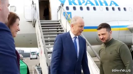 Zelensky, tappa in Irlanda verso Washington. Il premier: ti sosteniamo