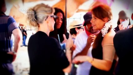 A GATA POŔ TRÁS DAS CÂMERAS