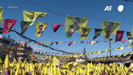 Líder curdo Öcalan pede a dissolução do PKK