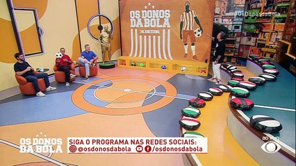 Torcida do Corinthians ‘cancela’ poropopó após jogo contra Universidad; veja