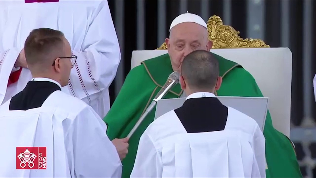 El Papa continúa con su mejoría aunque el cuadro clínico sigue siendo "complejo"