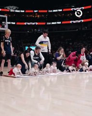 ‘New Bawlins’ se roba el show en la carrera de gateo de bebés y, ¡inspira la remontada de los Pelicans!