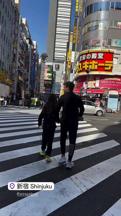 Nicolás Cabré y su hija Rufina en Japón 3