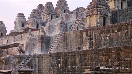 Phnom Bakeng Mountain Sunset & Neak Poan - Cambodia Holidays