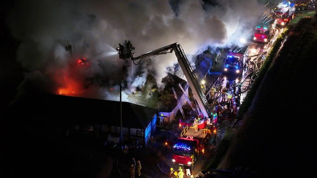 Watch as firefighters tackle blaze at West Sussex village pub