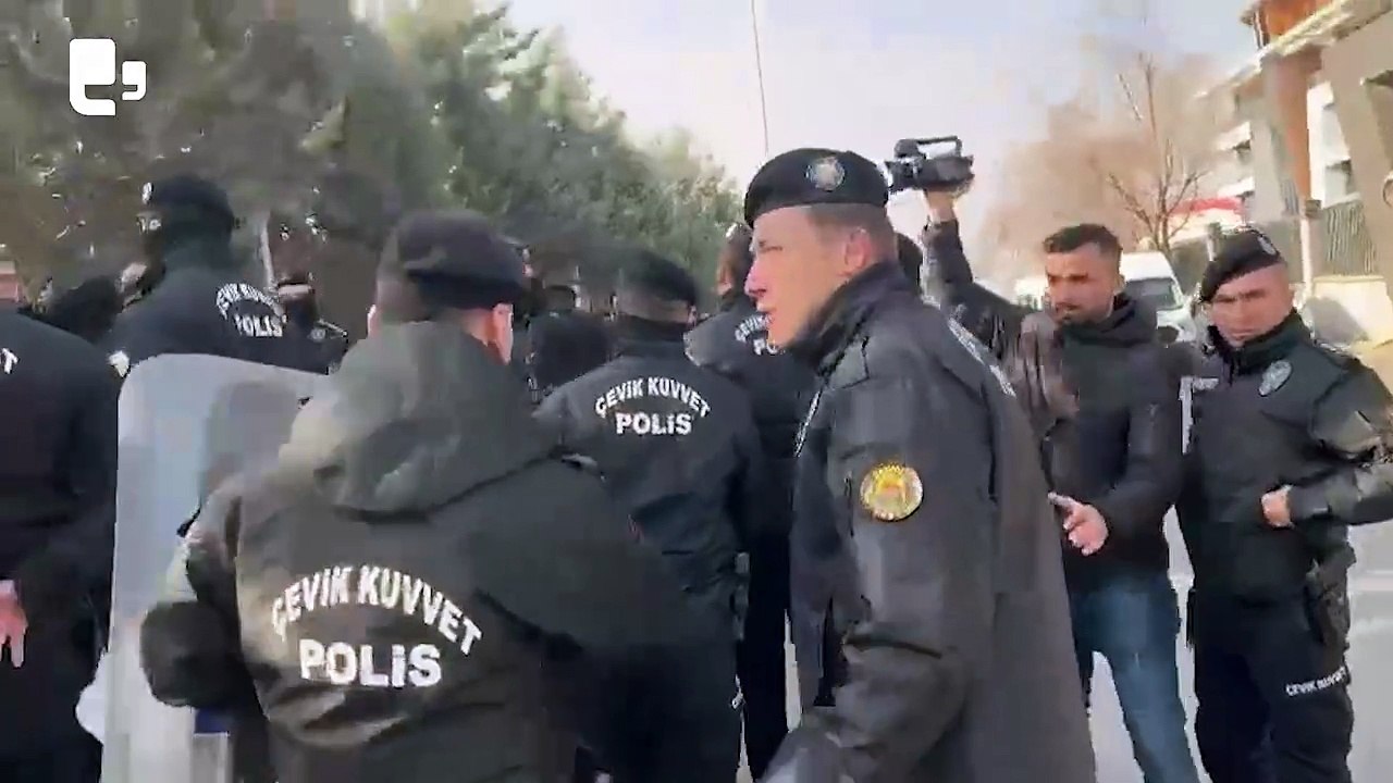 Başpınar'da Has Çuval işçilerinin direnişine polis engeli