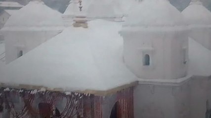 गंगोत्री धाम में बर्फीला कहर, 4 फीट से ज़्यादा बर्फबारी...