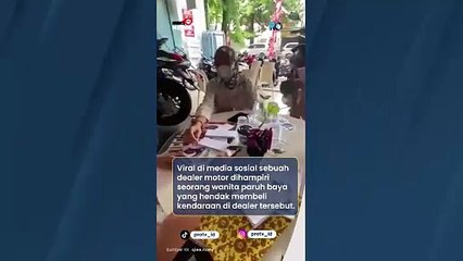 Unik, Seorang Ibu Membeli Motor Menggunakan Kertas Uang Buatan Sendiri