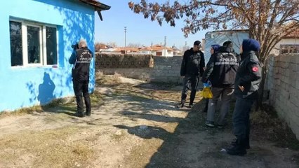 Taşlı ve silahlı saldırıdan 3 torunuyla evinin banyosuna saklanarak kurtuldu