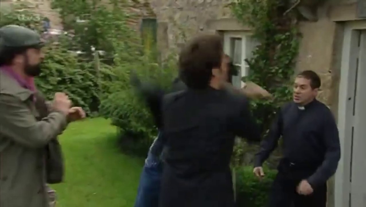 Emmerdale Cain Punches Ethan Blake & Warns Andy Sugden/Zak Warns Cain 8th October 2004