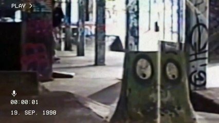 Tráiler de The Backrooms 1998